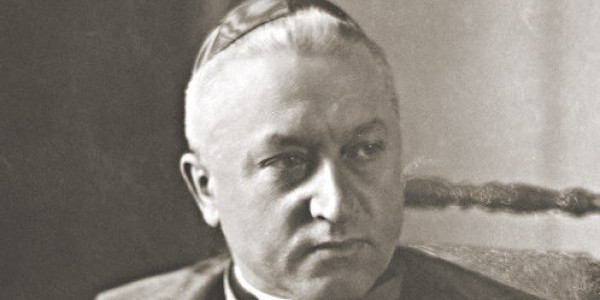 Hlond c. 1938.